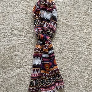 Lightweight Tribal Print Scarf